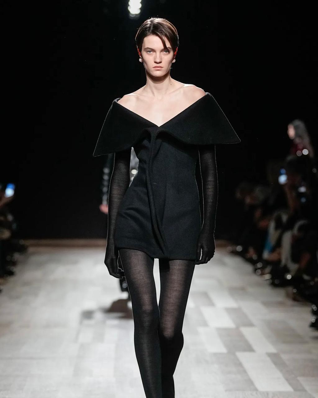 Sculptura Dress